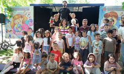 Pinokyo mahallelerde çocuklarla buluştu