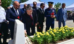 15 Temmuz şehidi Fatih Dalgıç kabri başında dualarla anıldı
