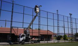 Park ve spor alanları aydınlatmalarına modern yenileme