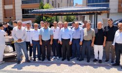 Dereyalak Köyü Derneğinden bin 500 kişiye aşure ikramı