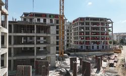 Gündoğdu'da 2. etap kentsel dönüşüm binaları yükseliyor