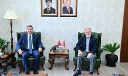 Recep Akdağ, Vali Yılmaz'ı ziyaret etti