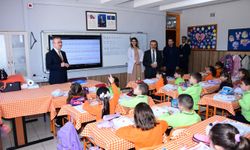 Sinan Aydın, Cengiz Topel İlkokulu'nu ziyaret etti