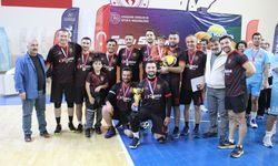 Sağlıkçılar 4. Kamu Spor Oyunları'nda şampiyon oldu