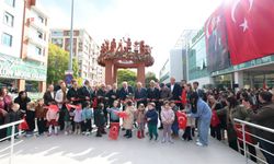 Sempozyumda hazırlanan anlamlı anıt törenle açıldı