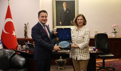 Ali Babacan'dan Ayşe Ünlüce'ye ziyaret