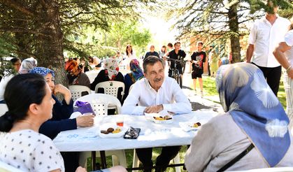 Deneyimli kafeler kentin vazgeçilmezi oldu