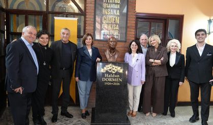 Usta oyuncuya Dünya Tiyatro Günü'nde anlamlı vefa