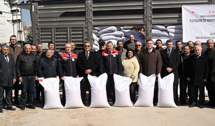 90 üreticiye 38 ton nohut tohumu dağıtıldı