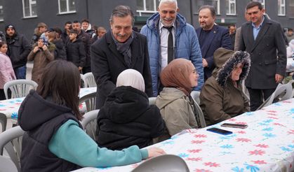Şirintepe'de düzenlenen iftarda 5 bin kişi buluştu