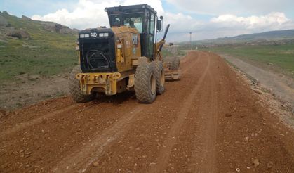 Kırsalda yol çalışmaları hızlandı