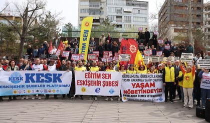 Eğitimcilerin yaşam nöbetine Başkan Kurt'tan destek