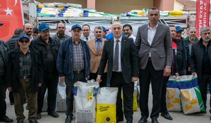 Merkez ilçe üreticilerine yağlık ayçiçek tohumu dağıtıldı