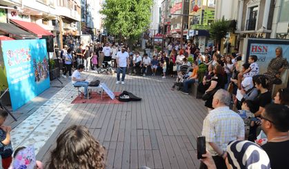 26'sında müzik, alışveriş ve dayanışma bir arada