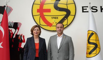 Başkan Ünlüce'den Eskişehirspor'a ziyaret