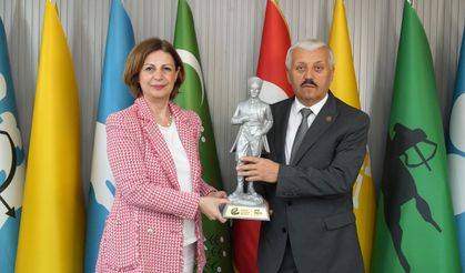 Başkan Ünlüce'den Adnan Karamanlı'ya hayırlı olsun ziyareti