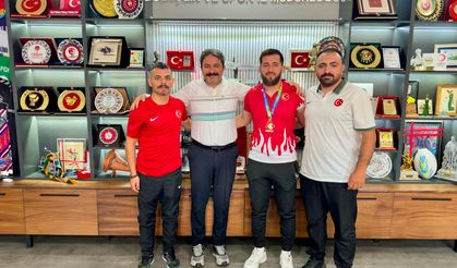 Eskişehirli sporcuları, Çorum'dan Türkiye ikinciliği ile döndü