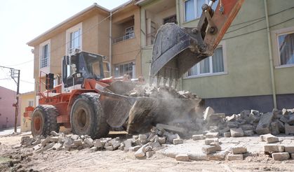 Odunpazarı’nda üç mahallede yollar yenileniyor