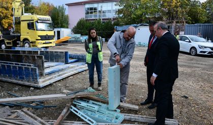 İl Milli Eğitim Müdüründen yapımı süren ilkokullara inceleme