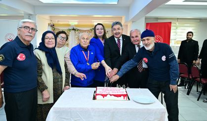 Dünya Yaşlılar Günü, Safiye Gönül Bayar Huzurevi sakinleriyle kutlandı
