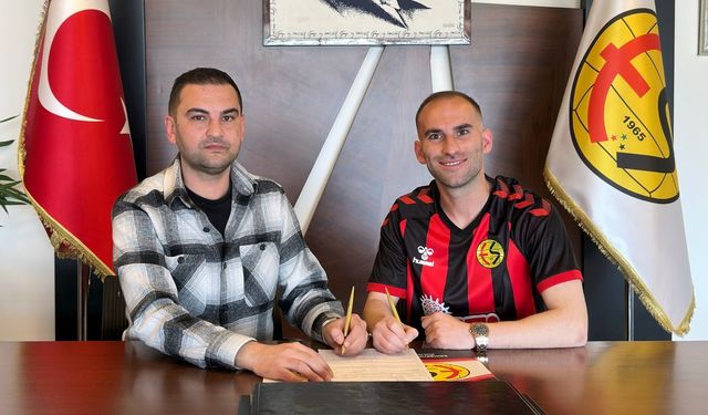 Hasan Ulaş Uygur Eskişehirspor'da!