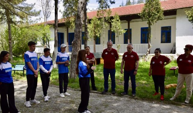 Bocce farklı kuşakları buluşturdu