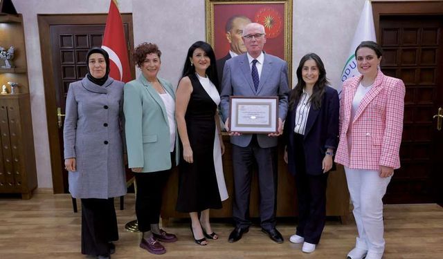 Odunpazarı'na 'Sağlığı Geliştiren Belediye Belgesi' verildi