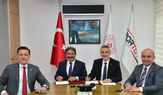 Hatipoğlu'ndan Eskişehir'e yeni spor tesisleri müjdesi!