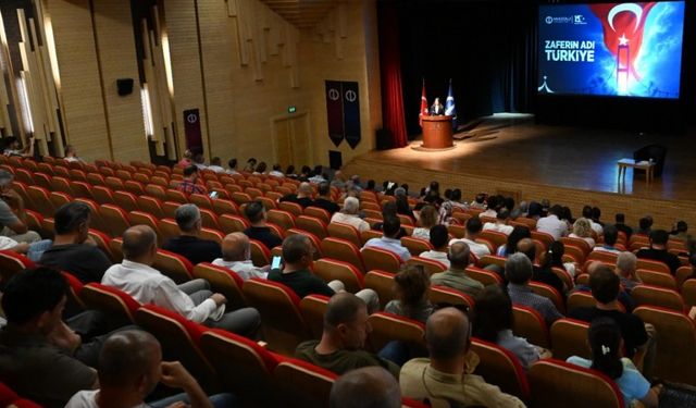 15 Temmuz kahramanları Anadolu Üniversitesi'nde anıldı