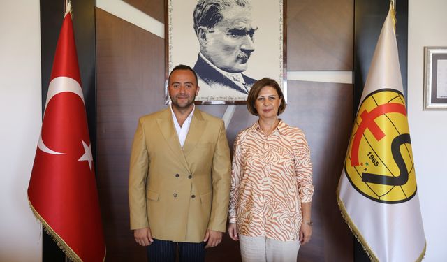 Başkan Ünlüce Eskişehirspor'u ziyaret etti