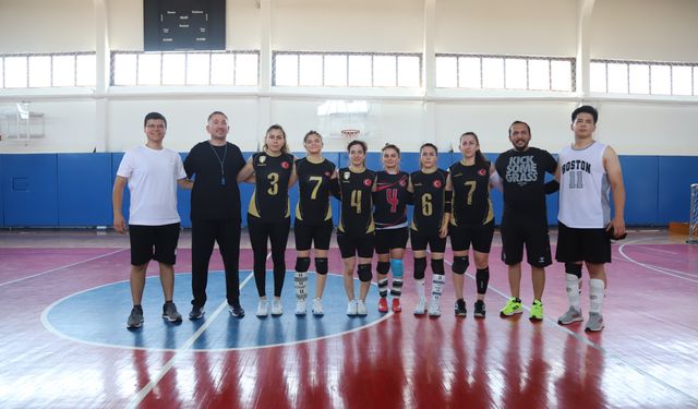 Goalball Kadın Milli Takımı şampiyonluğa Eskişehir'de hazırlanıyor