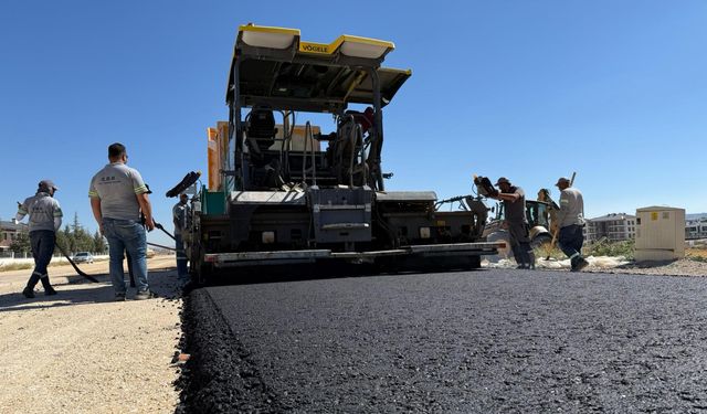 Yaşamkent’te yol yapım çalışmaları hızlandı