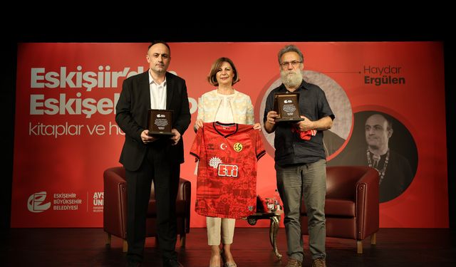 Şiir ve futbol Eskişehir'de buluştu