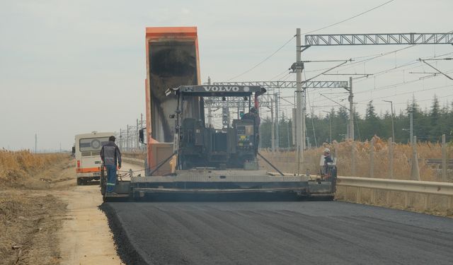 Hatboyu-3 caddesinde asfaltlama çalışması başladı