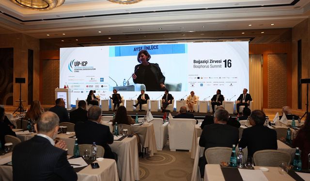 Başkan Ünlüce, 16. Boğaziçi Zirvesi'nde Eskişehir'i anlattı