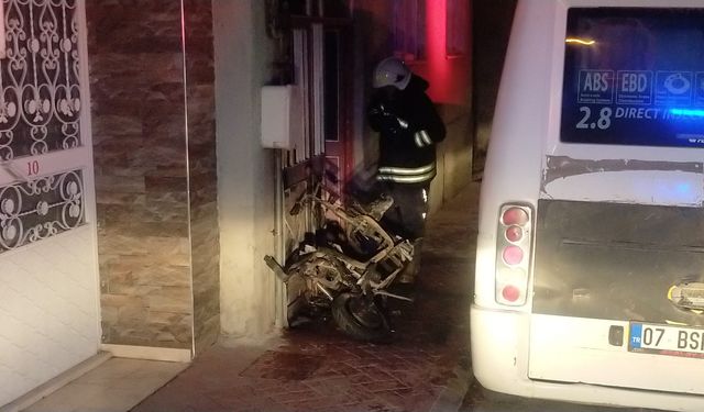 Erenköy'de korkutan yangın!