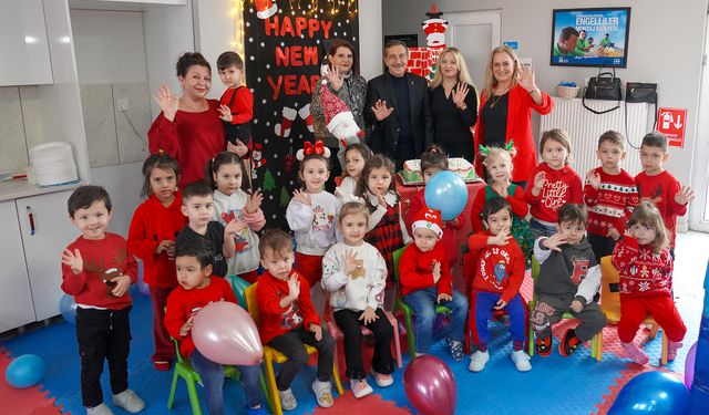 Başkan Ataç miniklerle birlikte yeni yılı kutladı