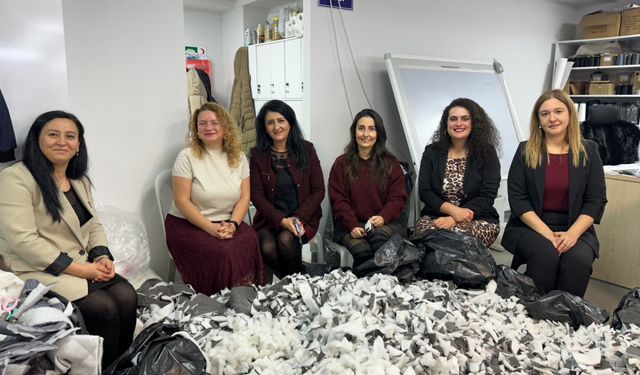 Atık kumaşlar geri dönüştürülüyor