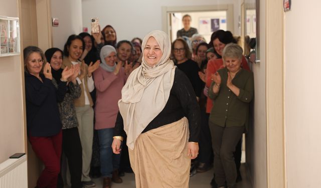 Kursiyerlerden renkli defile