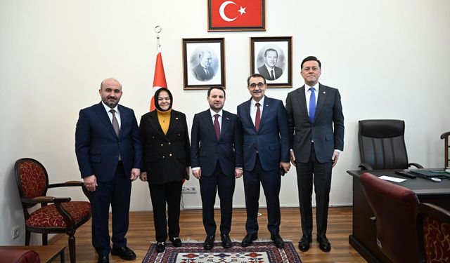 AK Parti Eskişehir Teşkilatından Bakan Gürlek'e hayırlı olsun ziyareti