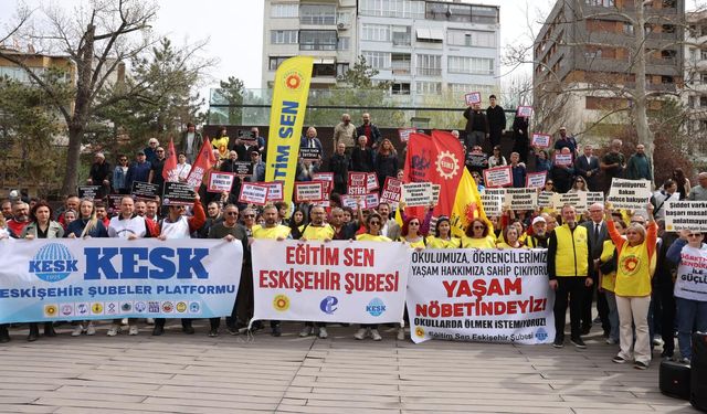 Eğitimcilerin yaşam nöbetine Başkan Kurt'tan destek