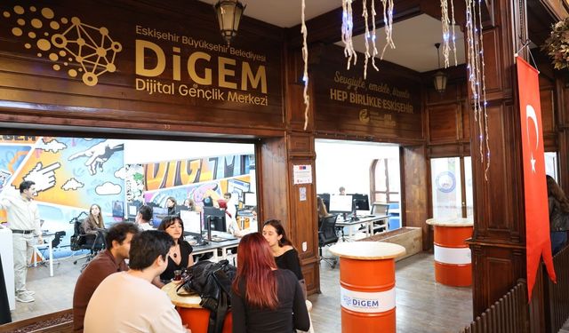 Gençler DİGEM'de üretiyor, geliştiriyor, geleceğe hazırlanıyor