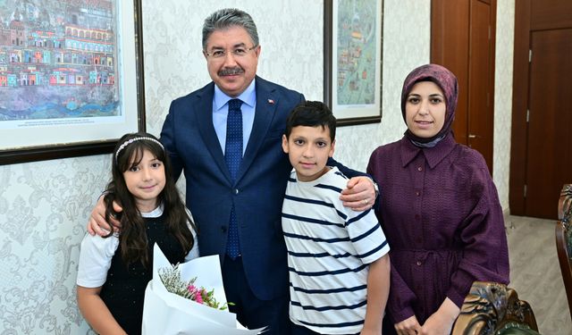 Vali Yılmaz, orman şehidinin oğlu Batuhan'ın hayalini gerçekleştirdi