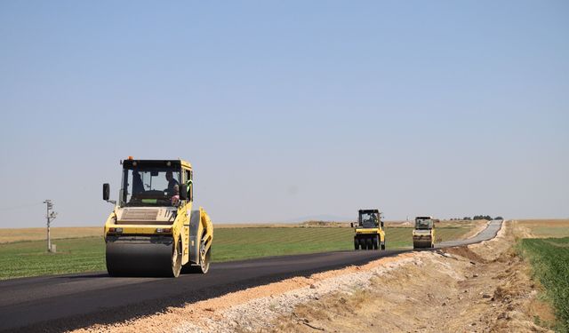 Yenikent-Yazıdere yolu yenileniyor
