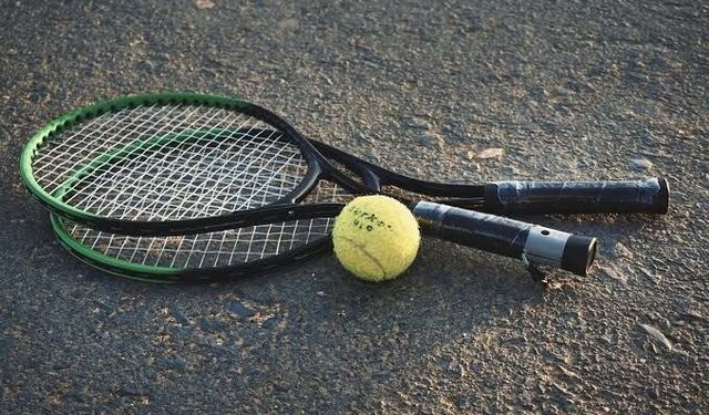 Kurtuluş Kupası Tenis Turnuvası başvuruları başladı