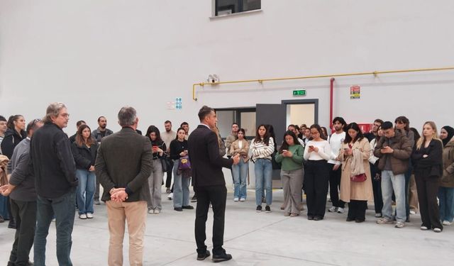 ESTÜ mimarlık öğrencilerinden Afet Merkezi'ne teknik gezi