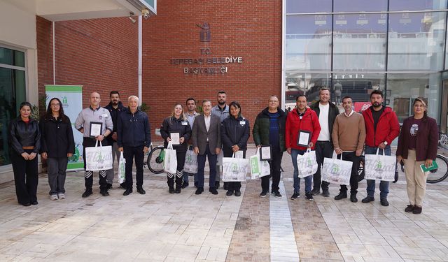 Tepebaşı'nda çevre dostu ulaşım kullanan 17 personele ödül