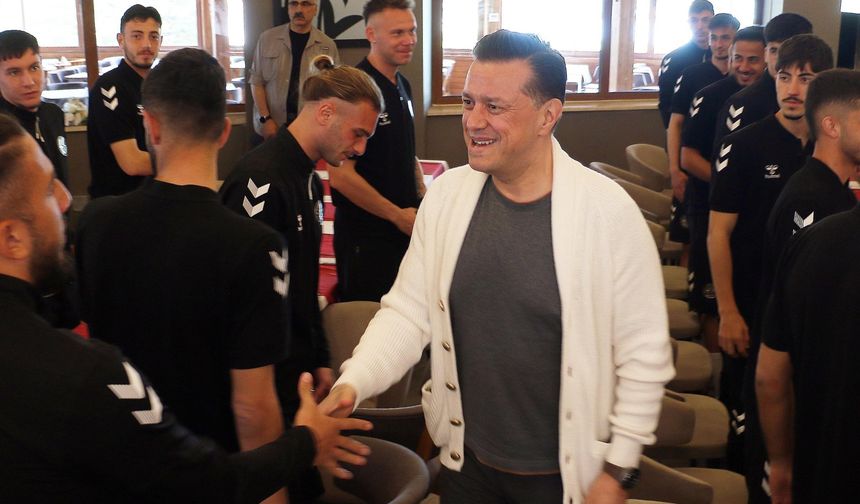 Nebi Hatipoğlu'ndan Es Es'e deplasmanda destek paylaşımı!