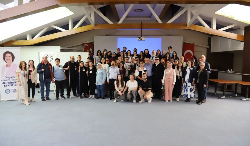 Bilgiyle buluşma, engelsiz dayanışma
