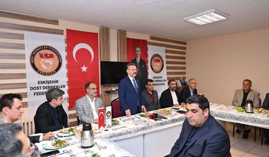 Vali Aksoy, Eskişehir Dost Dernekler Federasyonu ile bir araya geldi